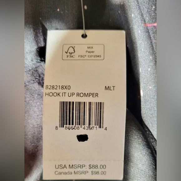 NWOT Volcom Stone Row Hook It Up Romper - NEW - Picture 5 of 11